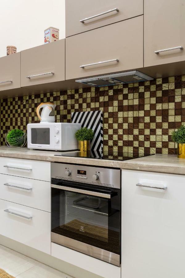 Deluxe Downtown Home 2 Bedrm, 2 Bathrm Будапеща Екстериор снимка