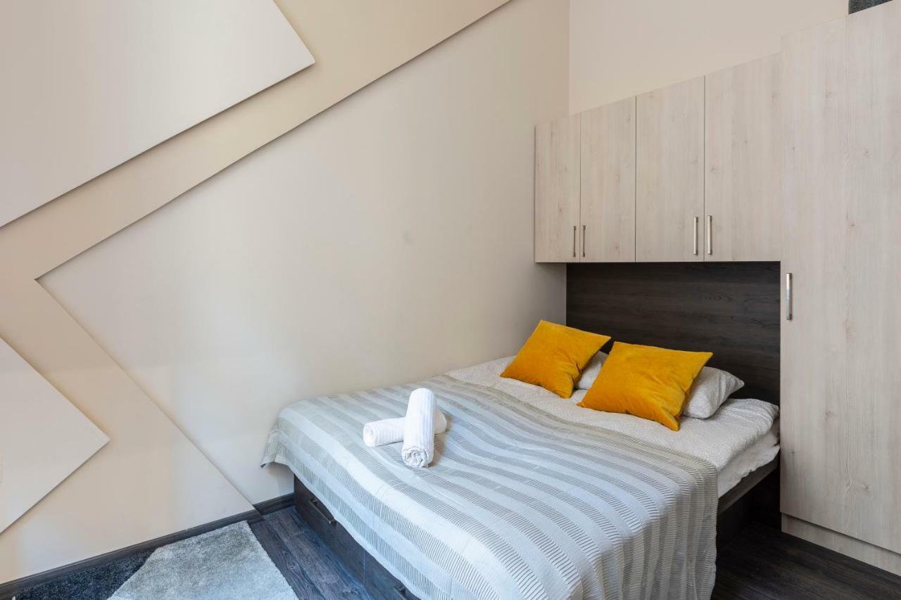 Deluxe Downtown Home 2 Bedrm, 2 Bathrm Будапеща Екстериор снимка